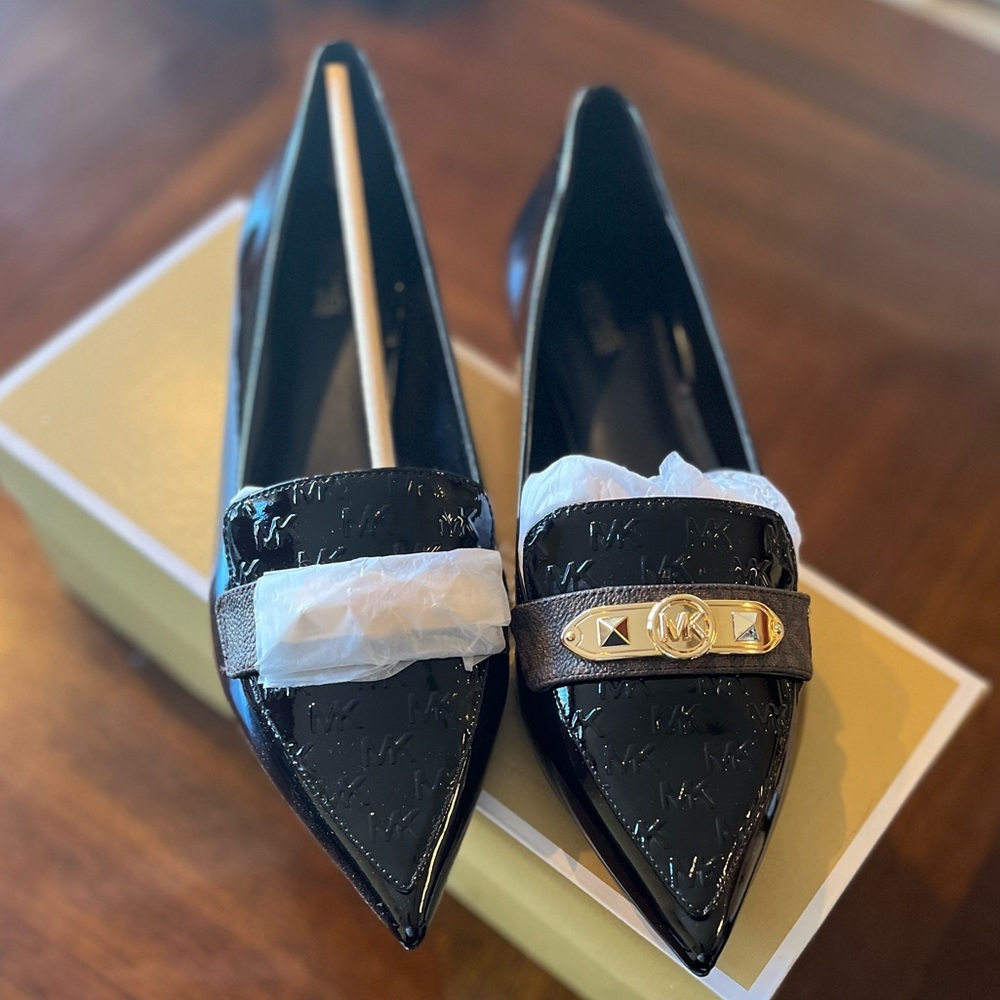 NIB Michael Kors Patent Leather Flats